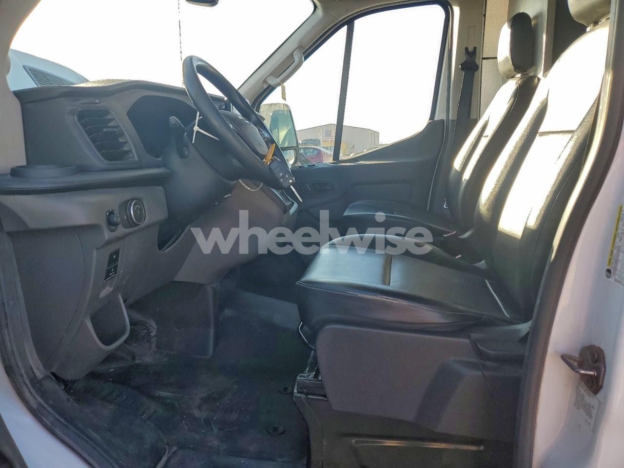 Photo 7 of 2022 FORD TRANSIT T-250 (VIN 1FTBR1X86NKA23536)