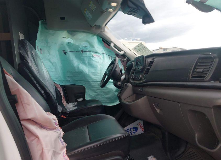 Photo 5 of 2021 Ford Transit-250 (VIN 1FTBR1X87MKA68760)