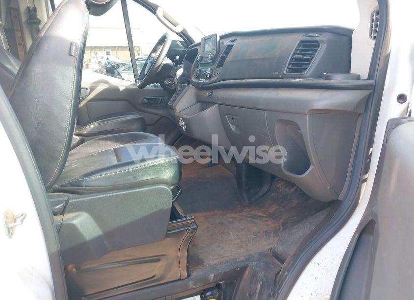 Photo 5 of 2020 Ford Transit-250 N/A (VIN 1FTBR1Y86LKA30515)