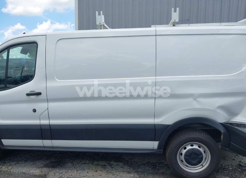 Photo 13 of 2020 Ford Transit-250 N/A (VIN 1FTBR1Y86LKA35522)