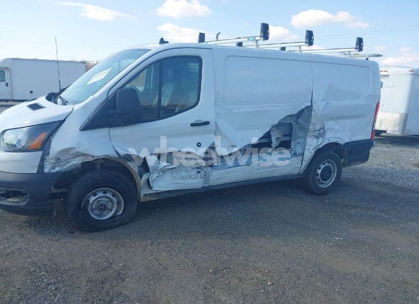 Photo 17 of 2022 Ford Transit-250 N/A (VIN 1FTBR1Y86NKA36446)