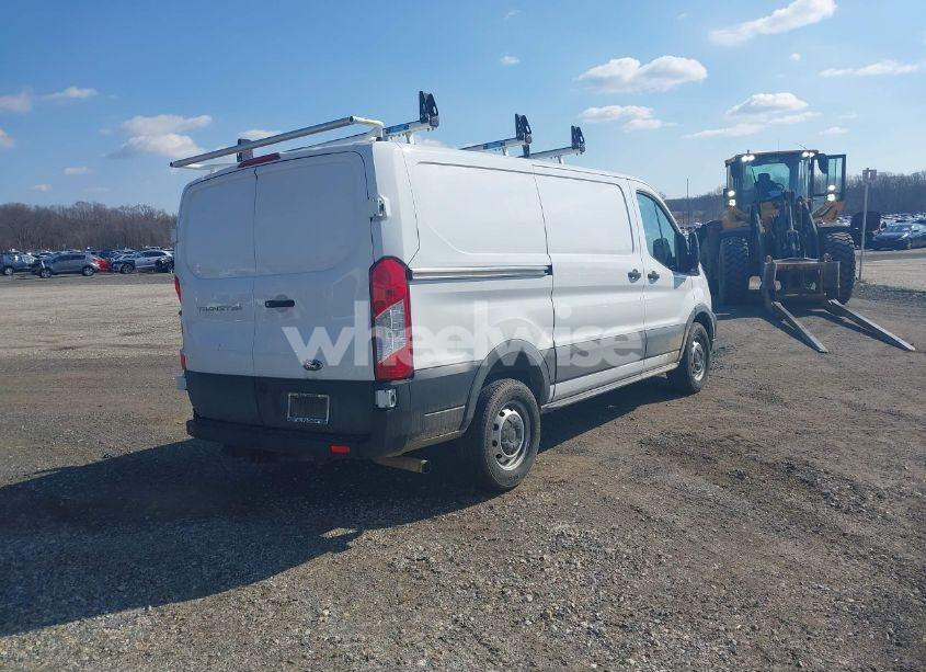 Photo 4 of 2022 Ford Transit-250 N/A (VIN 1FTBR1Y86NKA36446)