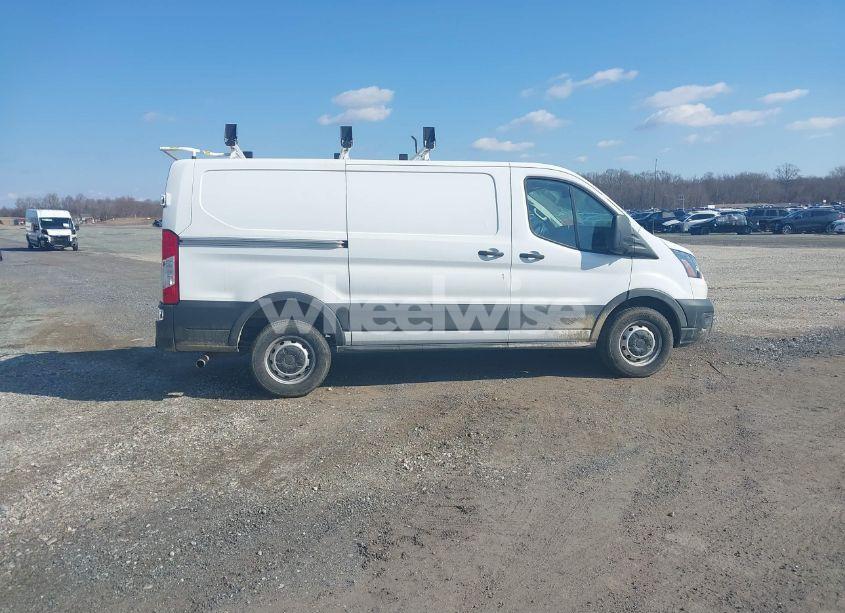 Photo 5 of 2022 Ford Transit-250 N/A (VIN 1FTBR1Y86NKA36446)