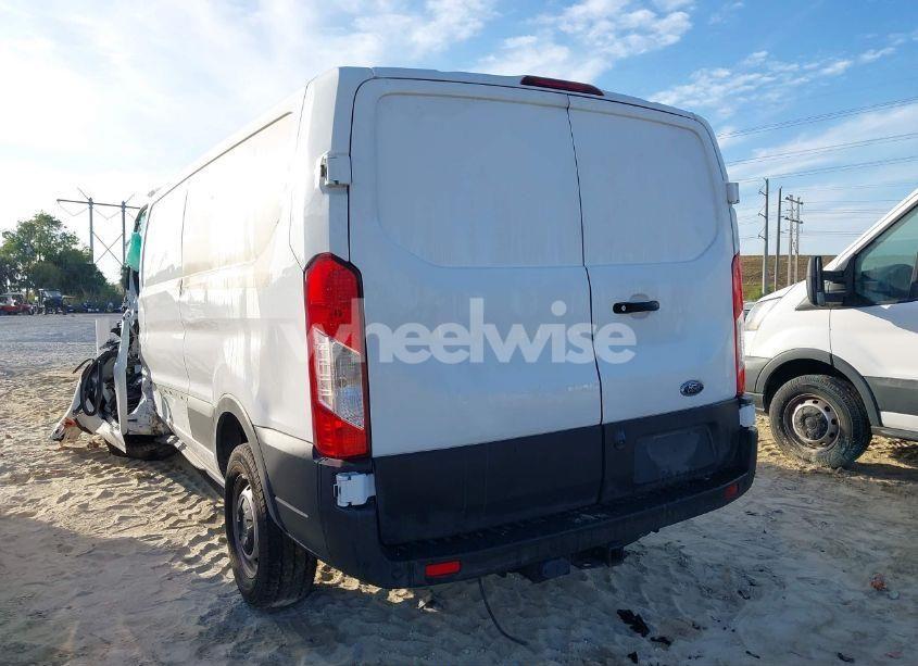 Photo 5 of 2022 Ford Transit-250 N/A (VIN 1FTBR1Y87NKA08395)