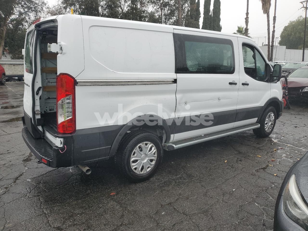 Photo 3 of 2024 FORD TRANSIT T-250 (VIN 1FTBR1Y87RKB03996)