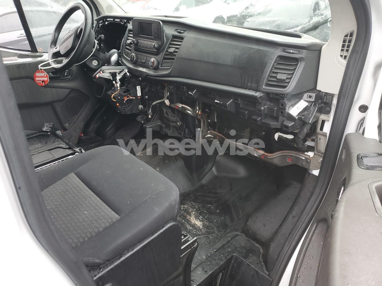 Photo 8 of 2024 FORD TRANSIT T-250 (VIN 1FTBR1Y87RKB03996)