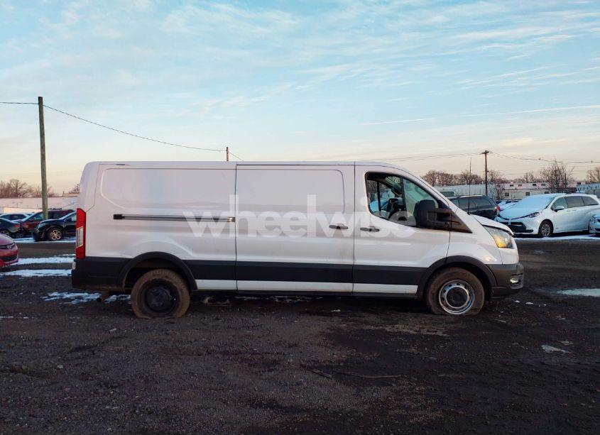 Photo 13 of 2021 Ford Transit-250 (VIN 1FTBR1Y89MKA76373)