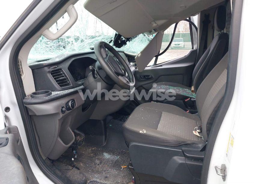 Photo 5 of 2020 Ford Transit-250 N/A (VIN 1FTBR1Y8XLKA84383)