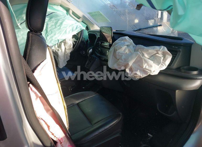 Photo 5 of 2020 Ford Transit-250 N/A (VIN 1FTBR1YG5LKA78109)