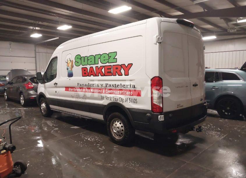 Photo 3 of 2024 Ford Transit-250 N/A (VIN 1FTBR2C81RKA01686)