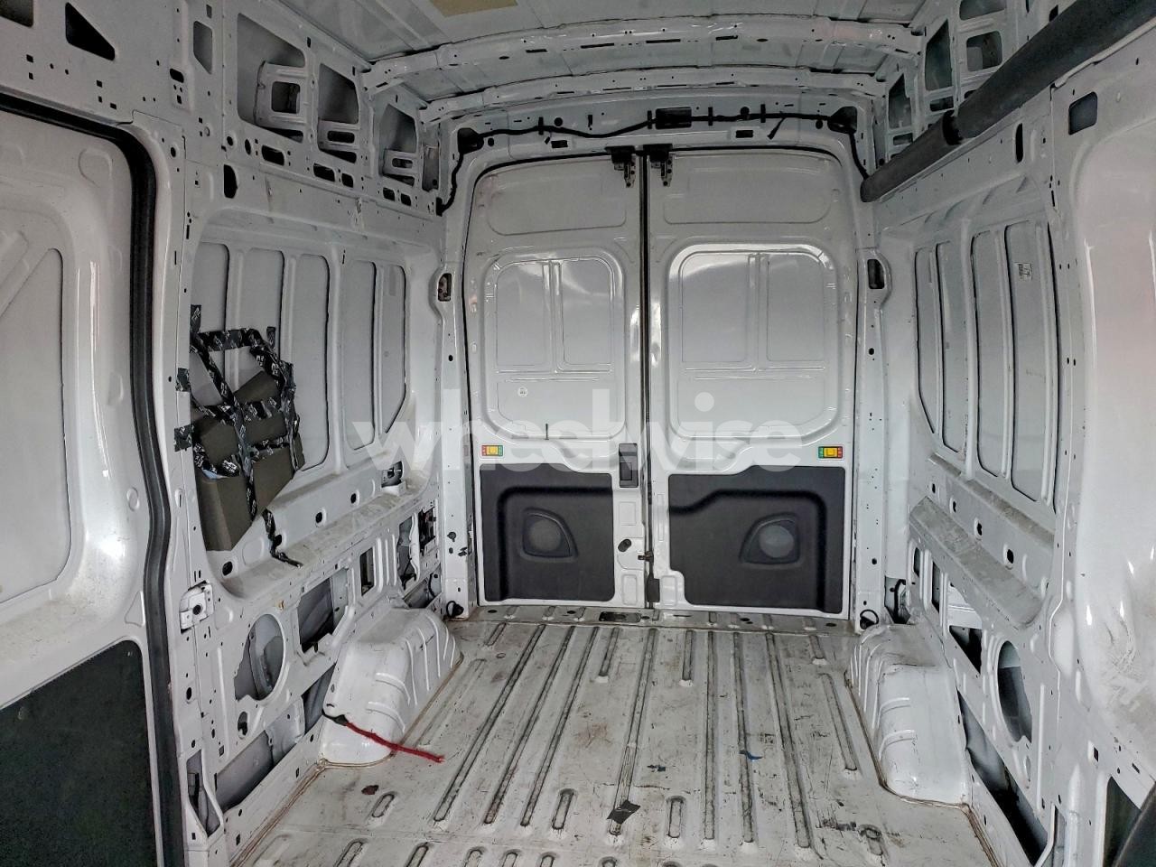 Photo 10 of 2024 FORD TRANSIT T-250 (VIN 1FTBR2X83RKA72107)