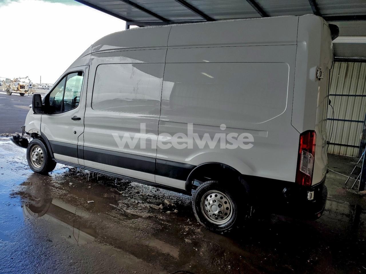 Photo 2 of 2024 FORD TRANSIT T-250 (VIN 1FTBR2X83RKA72107)