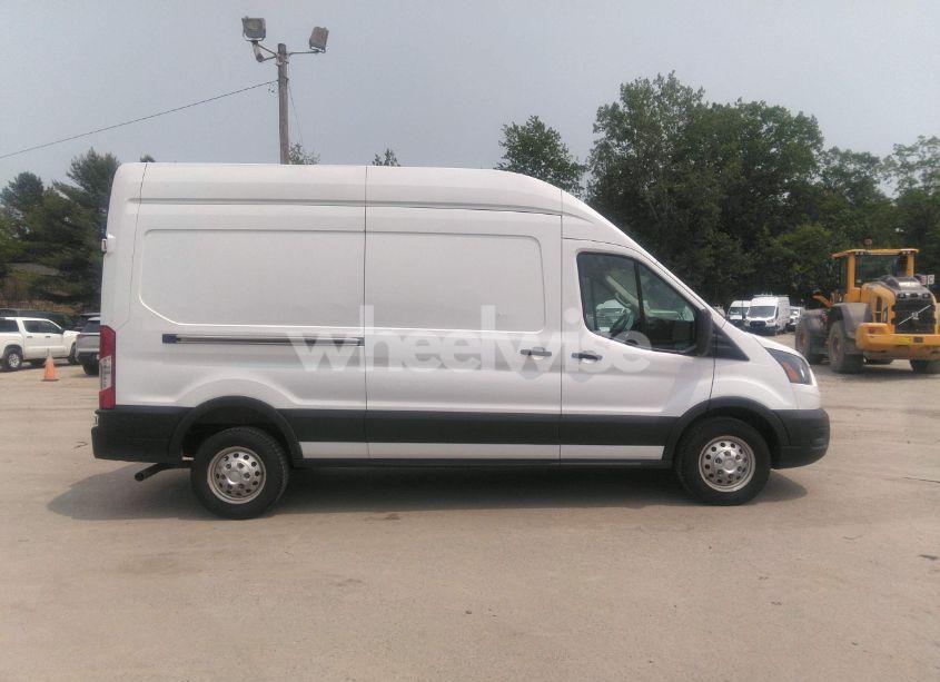 Photo 13 of 2023 Ford Transit-250 N/A (VIN 1FTBR2X87PKB02108)