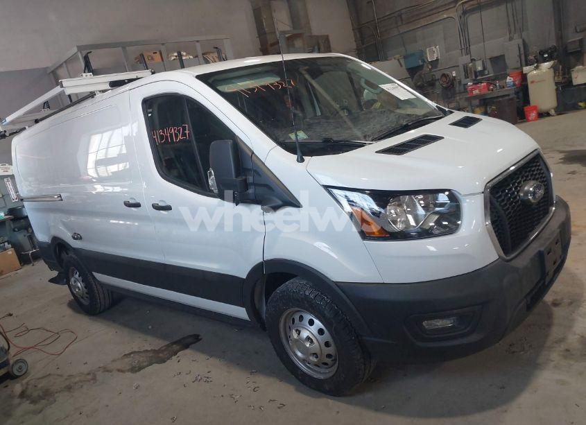 2024 Ford Transit-250 N/A (VIN 1FTBR2Y83RKA54611) main photo