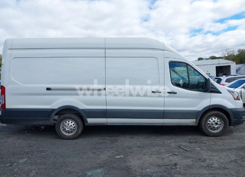 Photo 13 of 2022 Ford Transit-250 CARGO VAN (VIN 1FTBR3U85NKA64529)