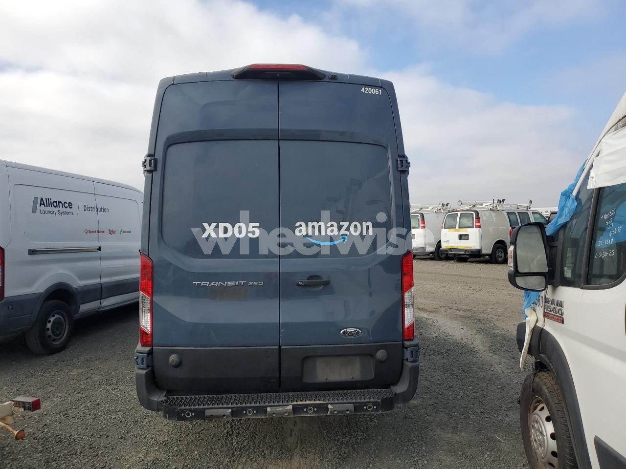 Photo 10 of 2020 FORD TRANSIT T-250 (VIN 1FTBR3X80LKA18762)