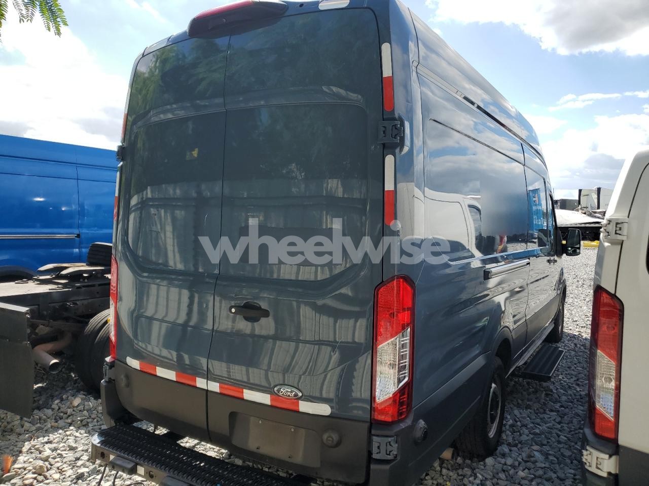 Photo 3 of 2020 FORD TRANSIT T-250 (VIN 1FTBR3X80LKB04282)
