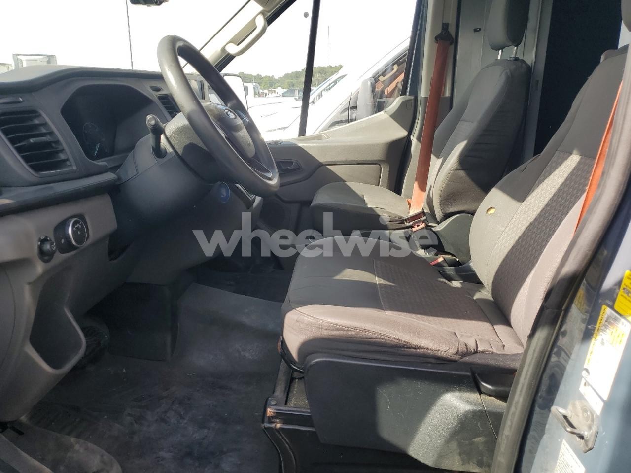 Photo 7 of 2020 FORD TRANSIT T-250 (VIN 1FTBR3X80LKB04282)