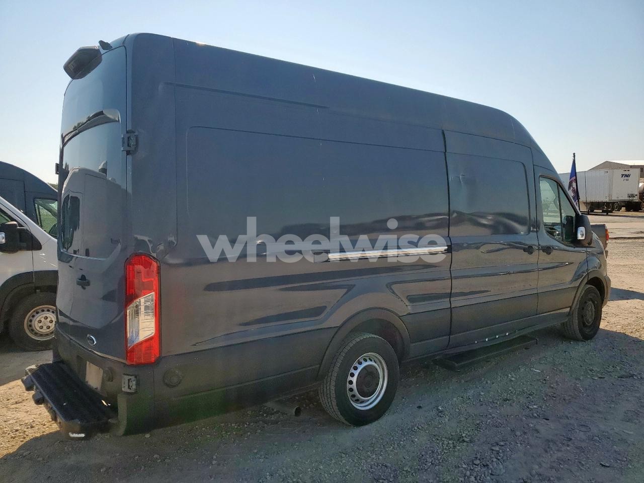 Photo 3 of 2020 FORD TRANSIT T-250 (VIN 1FTBR3X80LKB04489)