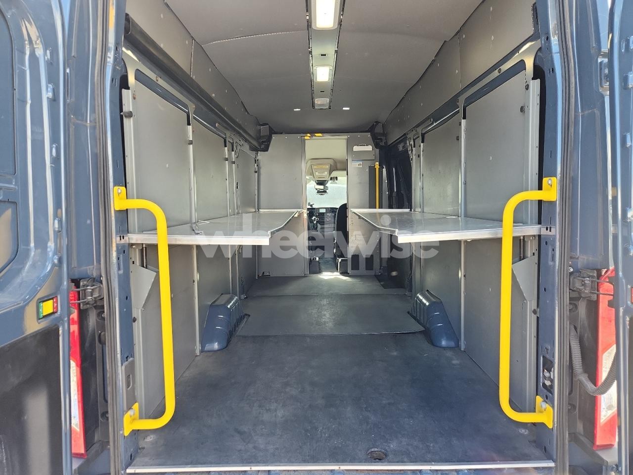 Photo 10 of 2020 FORD TRANSIT T-250 (VIN 1FTBR3X80LKB32616)