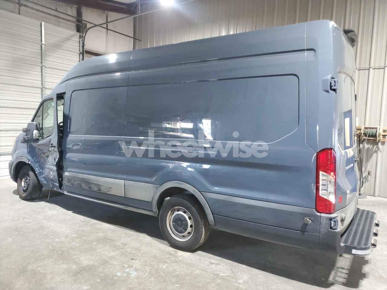 Photo 2 of 2021 FORD TRANSIT T-250 (VIN 1FTBR3X80MKA76811)
