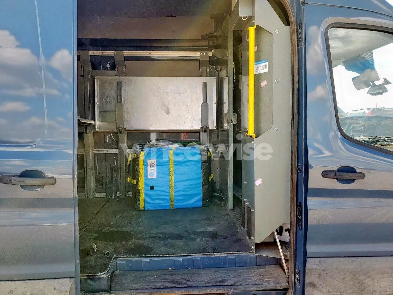 Photo 11 of 2020 FORD TRANSIT T-250 (VIN 1FTBR3X81LKA18656)