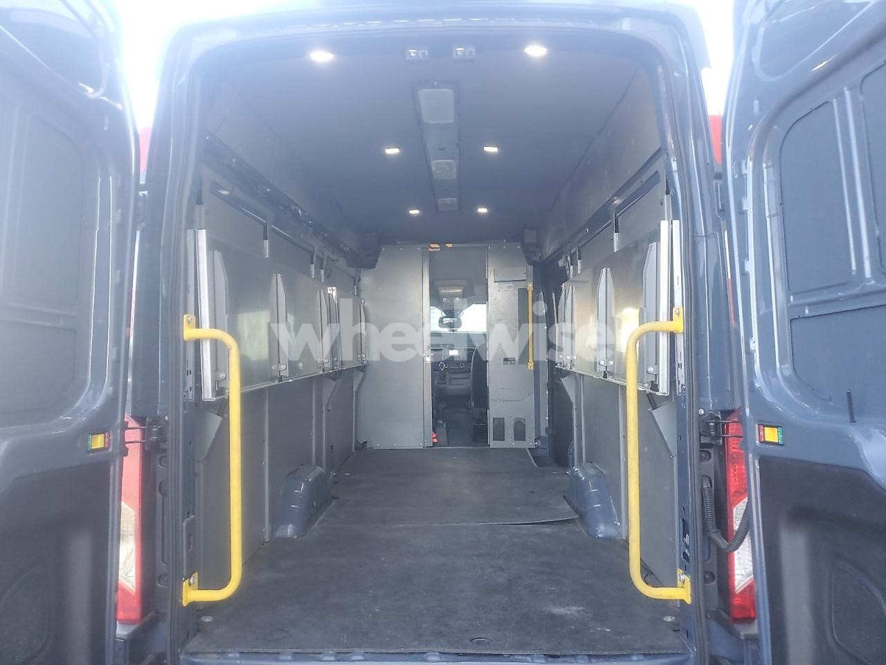 Photo 10 of 2020 FORD TRANSIT T-250 (VIN 1FTBR3X81LKB27621)