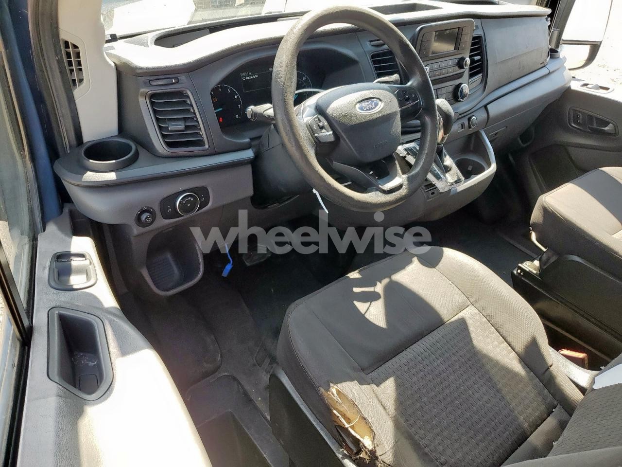 Photo 8 of 2020 FORD TRANSIT T-250 (VIN 1FTBR3X82LKB27398)