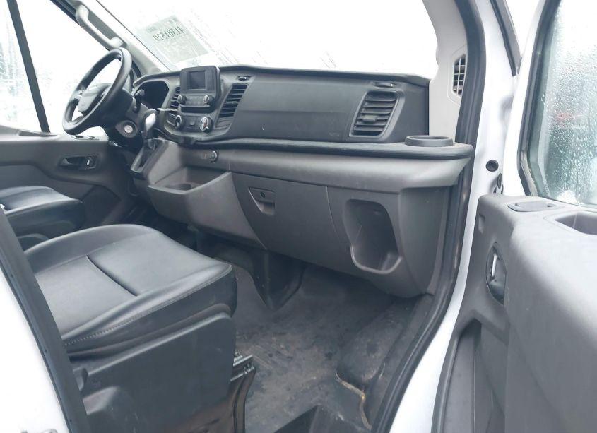 Photo 5 of 2022 Ford Transit-250 CARGO VAN (VIN 1FTBR3X82NKA70414)