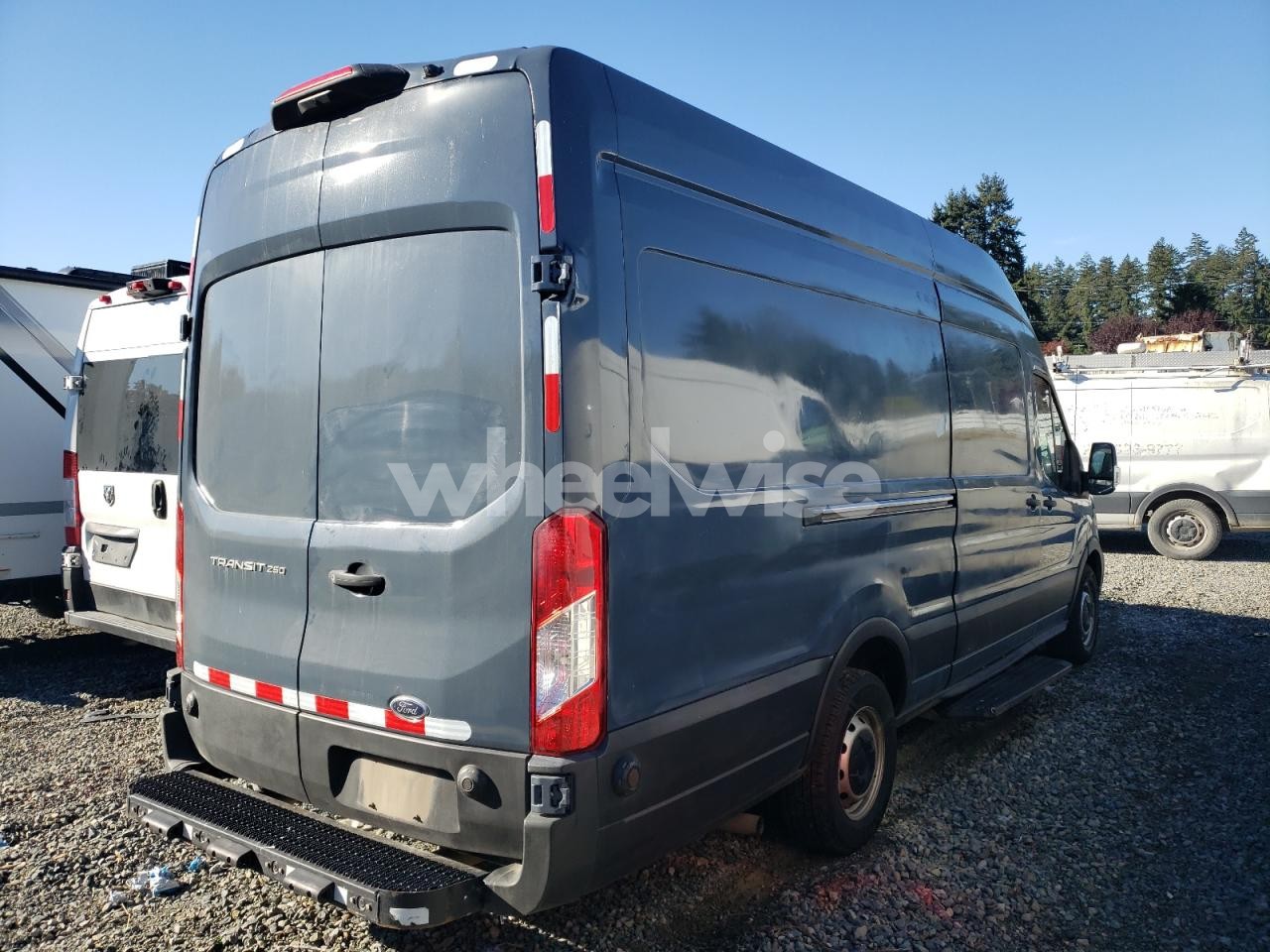 Photo 3 of 2020 FORD TRANSIT T-250 (VIN 1FTBR3X84LKA56527)