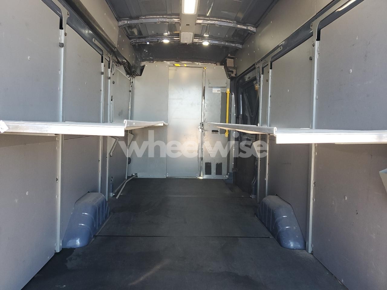 Photo 10 of 2020 FORD TRANSIT T-250 (VIN 1FTBR3X84LKA87681)