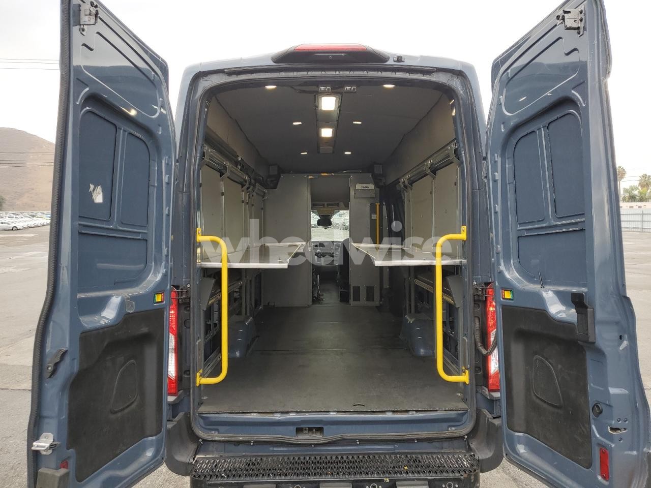 Photo 10 of 2020 FORD TRANSIT T-250 (VIN 1FTBR3X86LKA18765)