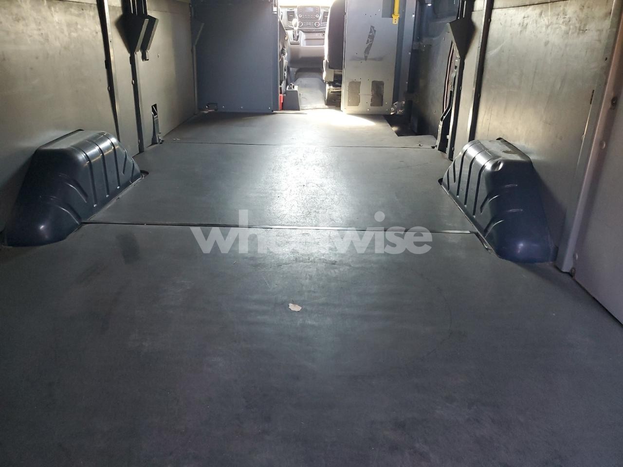 Photo 10 of 2020 FORD TRANSIT T-250 (VIN 1FTBR3X86LKA86807)