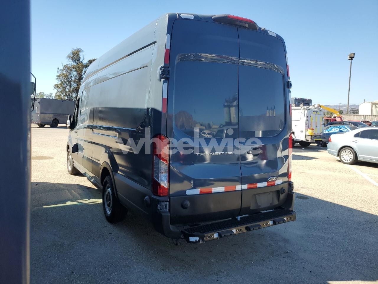 Photo 2 of 2020 FORD TRANSIT T-250 (VIN 1FTBR3X86LKA86807)
