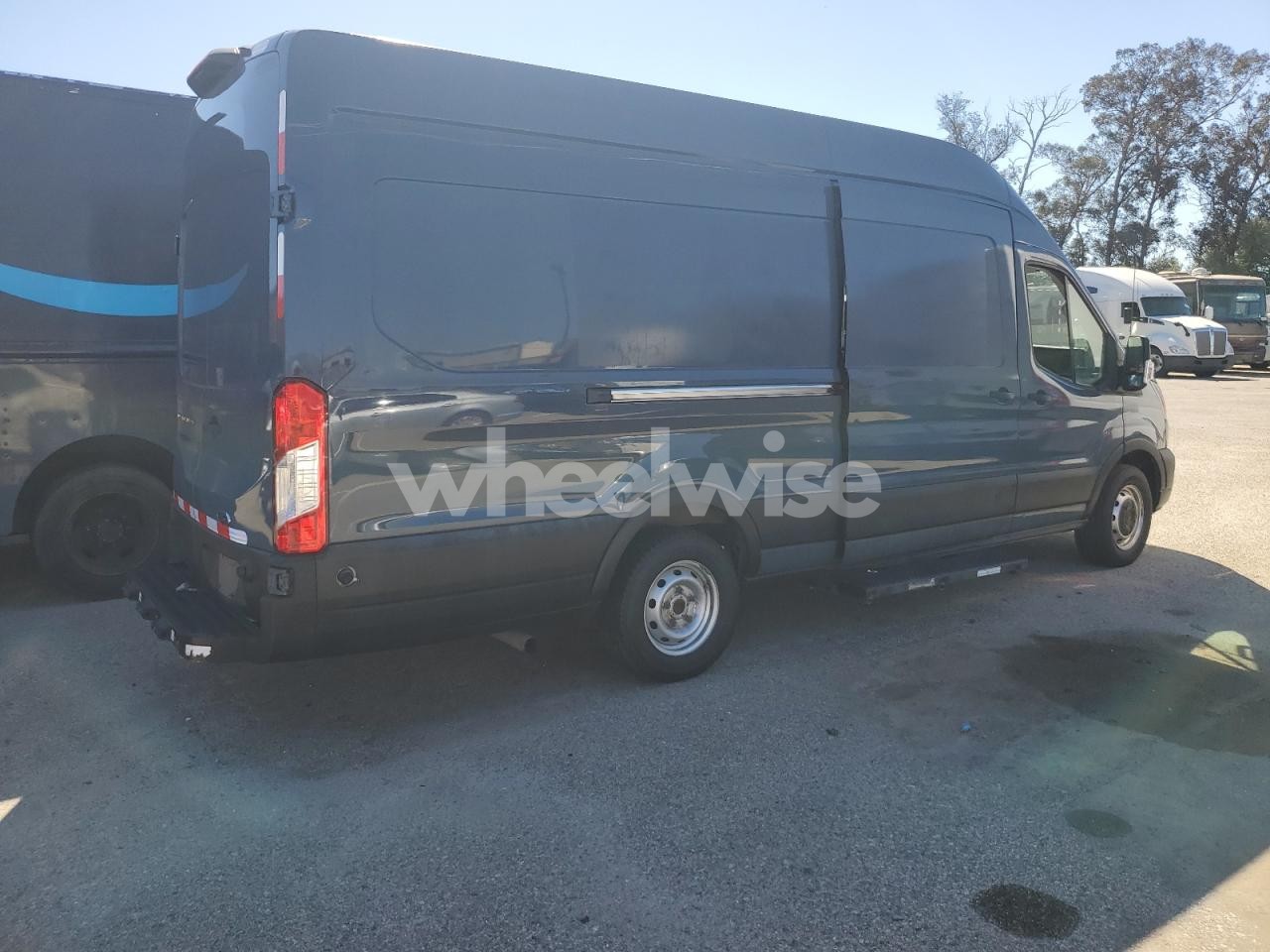 Photo 3 of 2020 FORD TRANSIT T-250 (VIN 1FTBR3X86LKA86807)