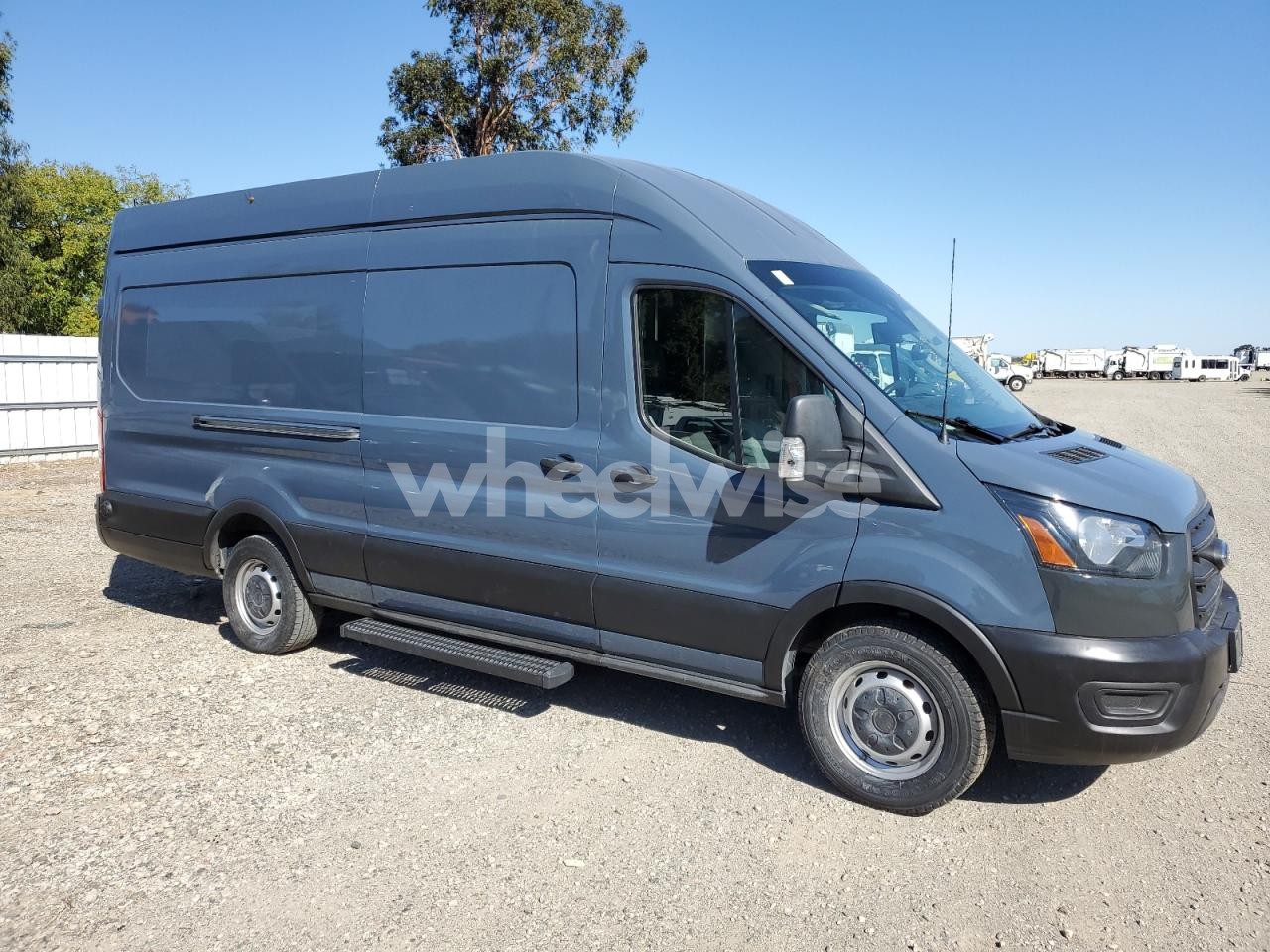 Photo 4 of 2020 FORD TRANSIT T-250 (VIN 1FTBR3X87LKA55923)