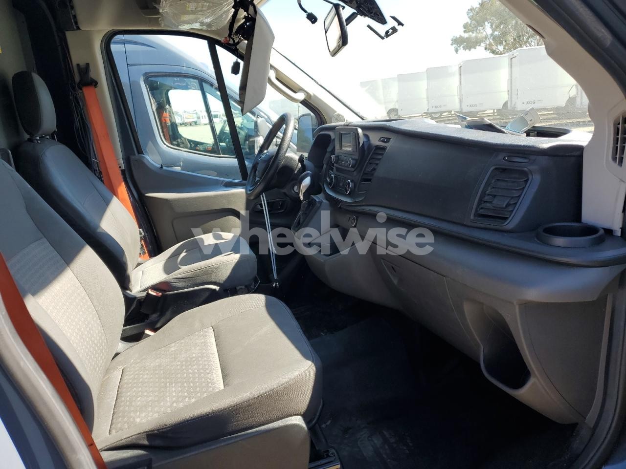 Photo 11 of 2020 FORD TRANSIT T-250 (VIN 1FTBR3X87LKA56103)