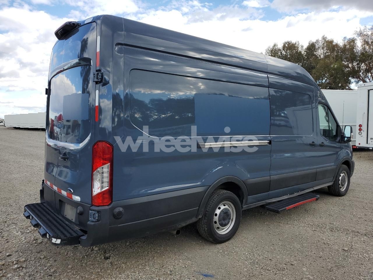 Photo 3 of 2020 FORD TRANSIT T-250 (VIN 1FTBR3X87LKA56103)