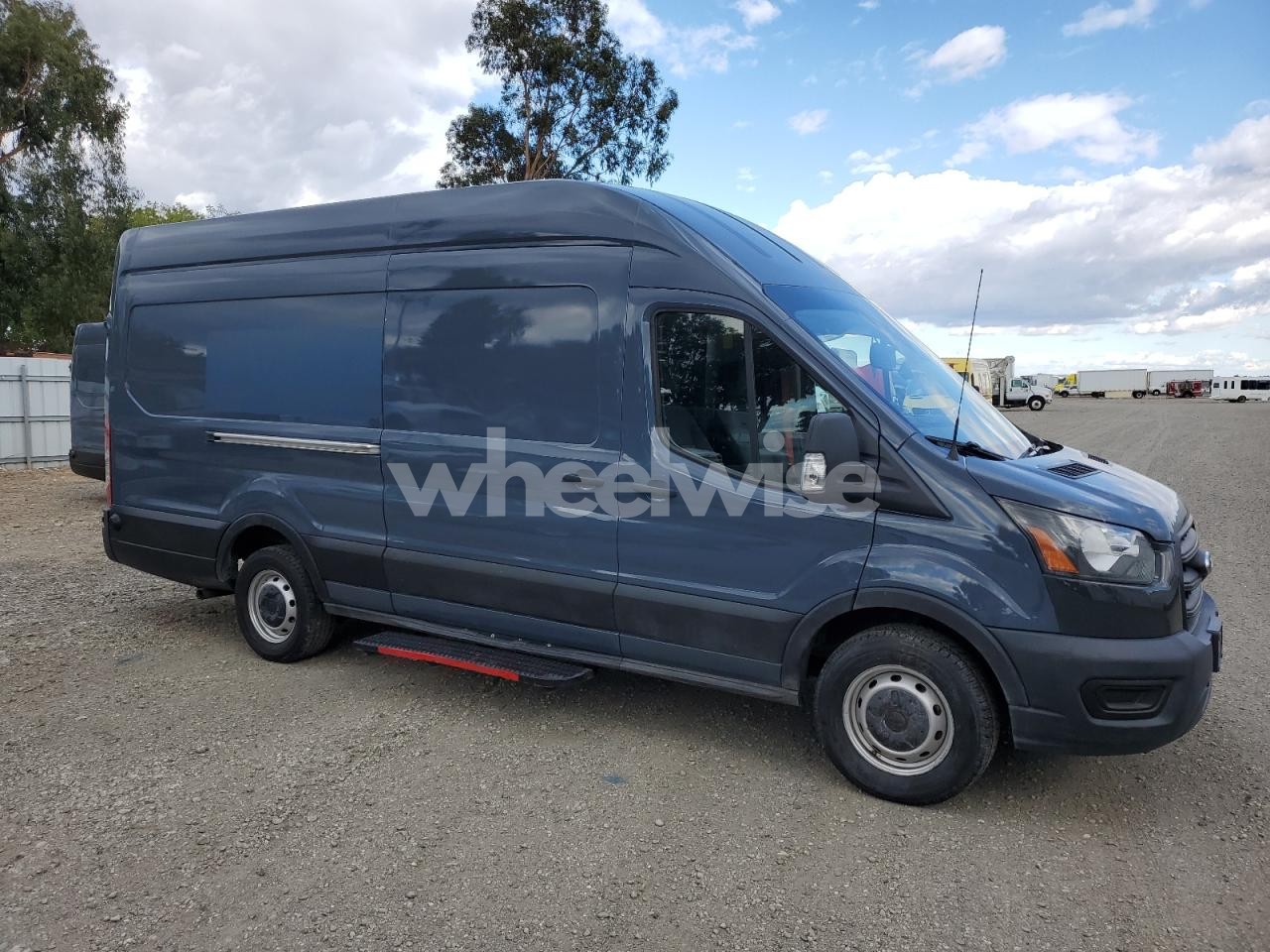 Photo 4 of 2020 FORD TRANSIT T-250 (VIN 1FTBR3X87LKA56103)