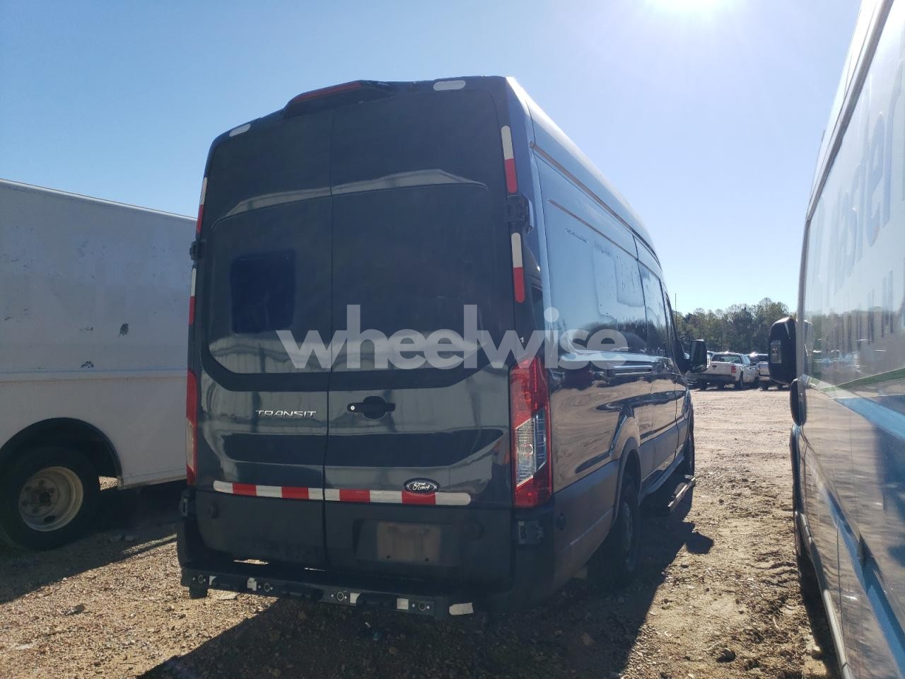 Photo 3 of 2020 FORD TRANSIT T-250 (VIN 1FTBR3X87LKA87528)