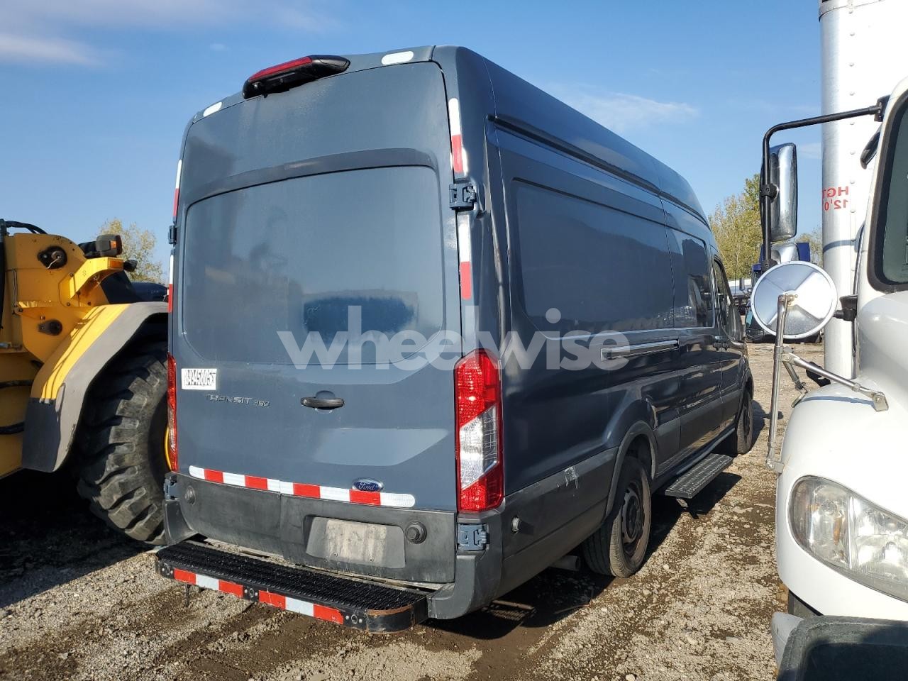 Photo 3 of 2020 FORD TRANSIT T-250 (VIN 1FTBR3X87LKB32497)