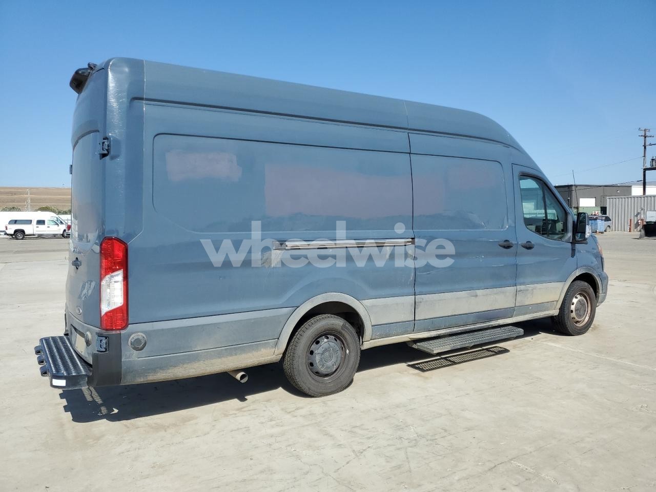 Photo 3 of 2020 FORD TRANSIT T-250 (VIN 1FTBR3X88LKB27664)