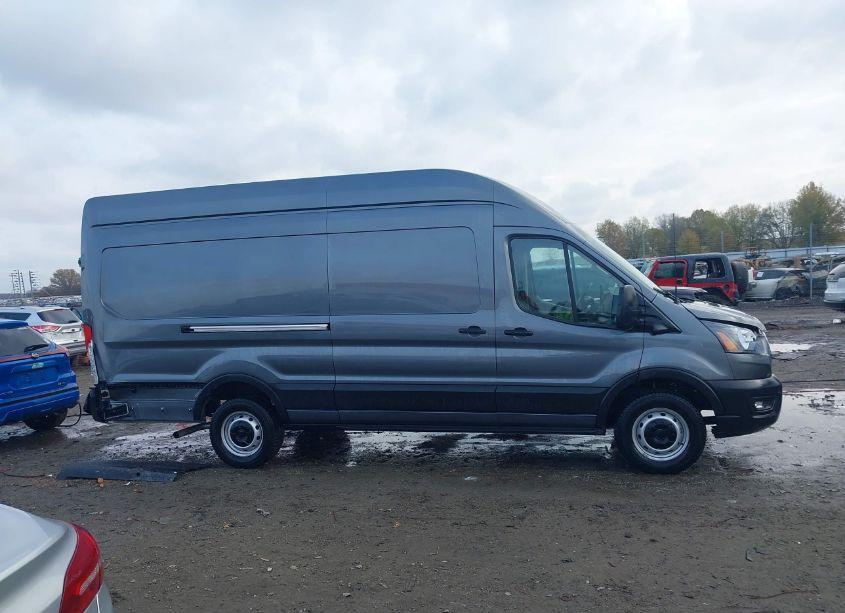 Photo 13 of 2024 Ford Transit-250 CARGO VAN (VIN 1FTBR3X88RKB35871)