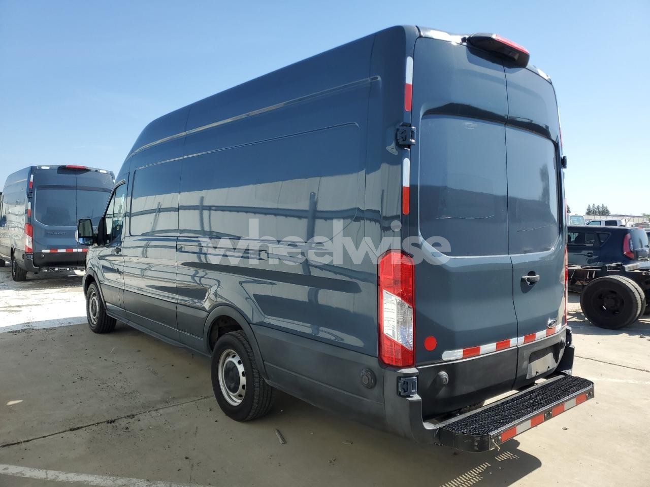 Photo 2 of 2020 FORD TRANSIT T-250 (VIN 1FTBR3X89LKA55910)