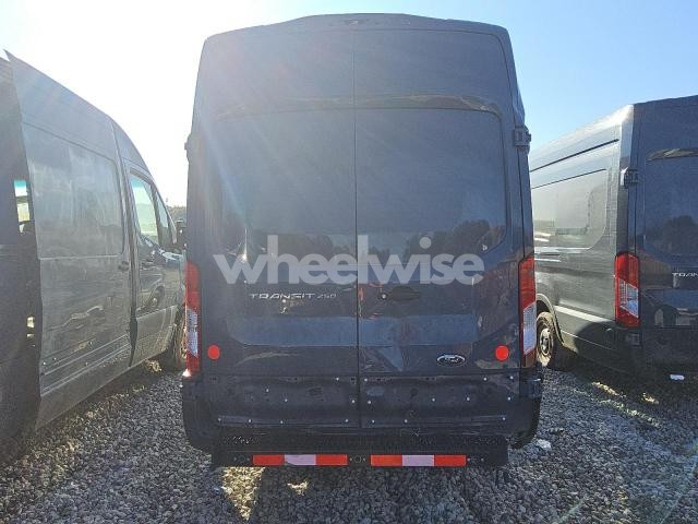 Photo 2 of 2020 FORD TRANSIT T-250 (VIN 1FTBR3X89LKA72089)