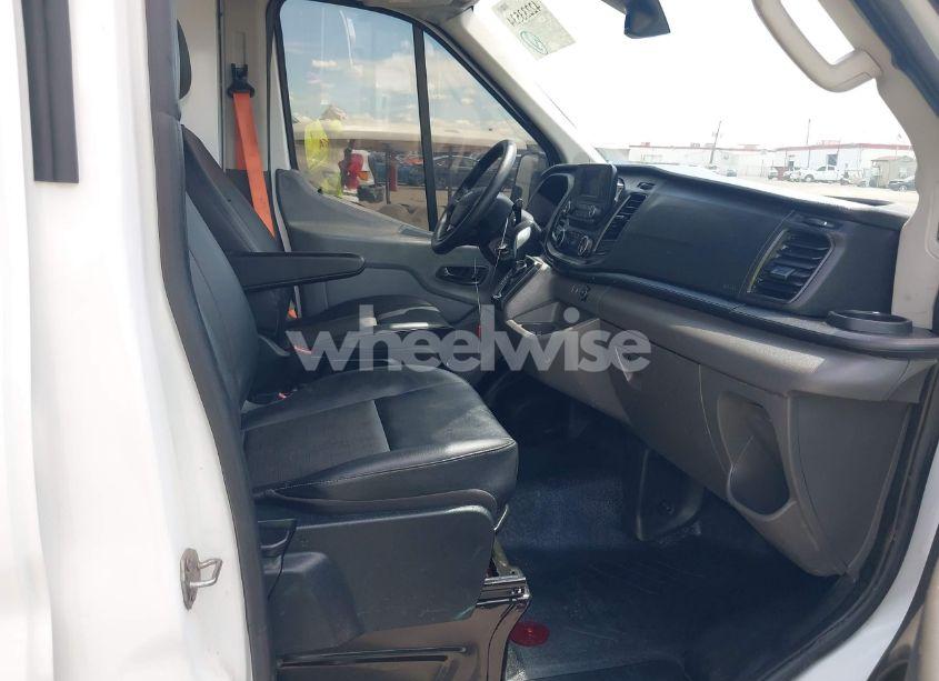 Photo 5 of 2022 Ford Transit-250 CARGO VAN (VIN 1FTBR3X89NKA23915)
