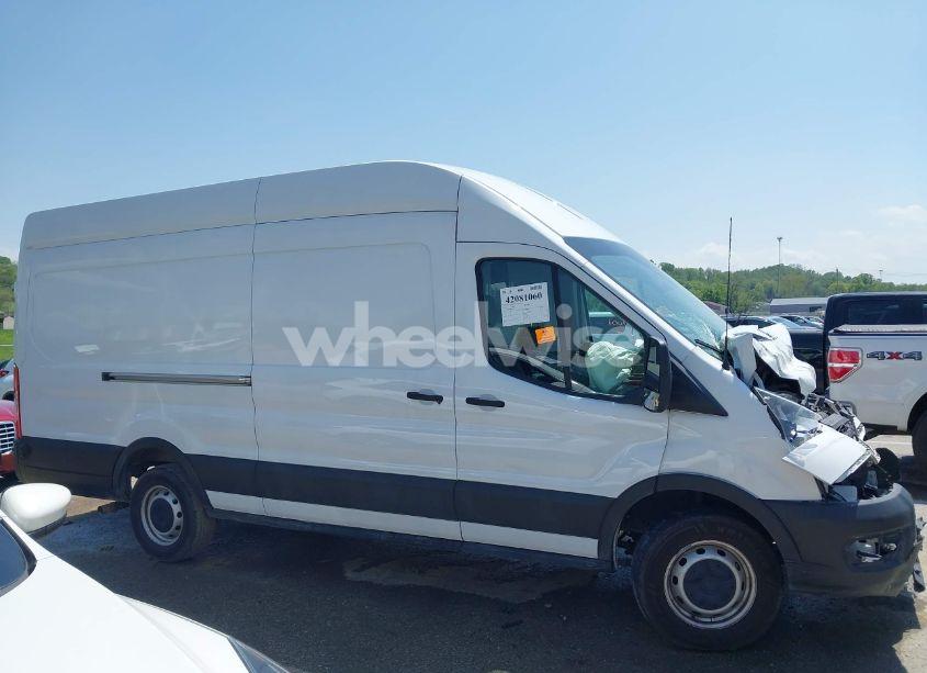 Photo 13 of 2022 Ford Transit-250 CARGO VAN (VIN 1FTBR3X8XNKA31327)
