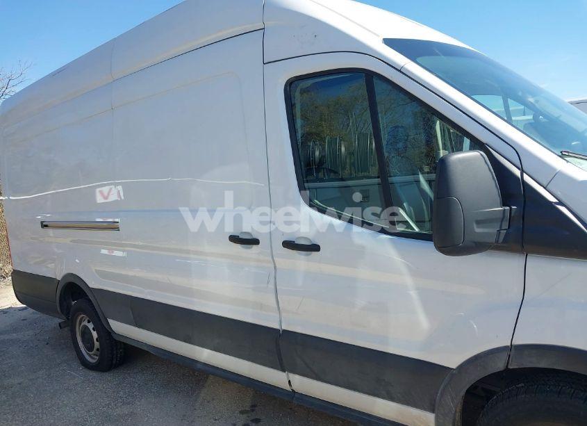 Photo 13 of 2022 Ford Transit-250 CARGO VAN (VIN 1FTBR3X8XNKA71701)