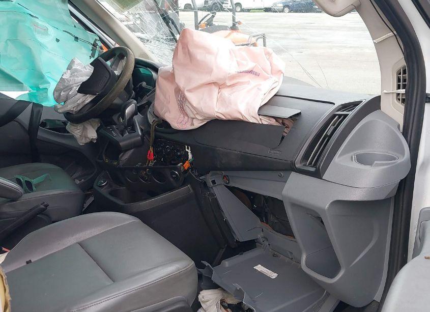 Photo 5 of 2018 Ford Transit-350 (VIN 1FTBW2CM1JKA90525)