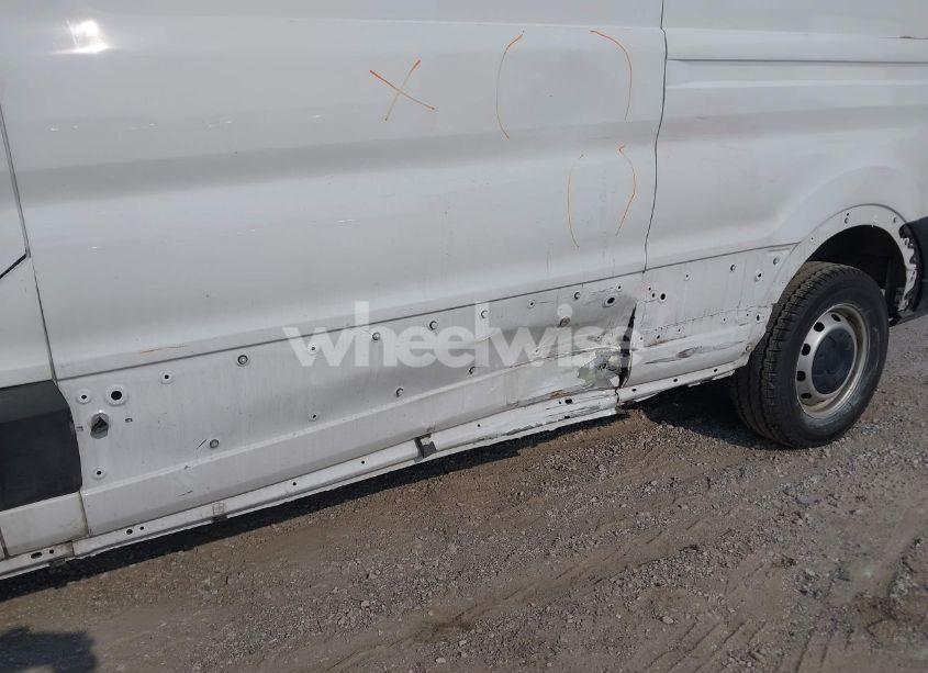 Photo 6 of 2019 Ford Transit-350 (VIN 1FTBW2CM1KKA40712)